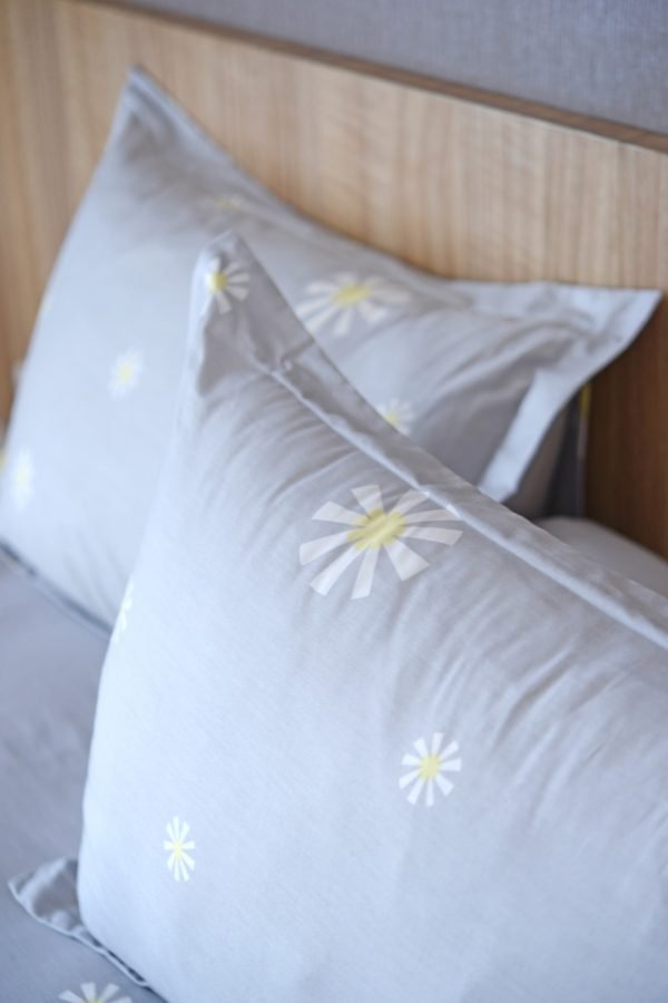 Sprei Dusky Ciarran - QUEEN - Image 5