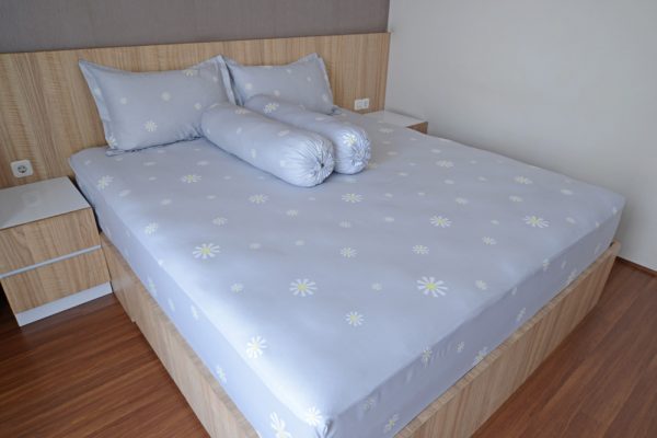 Sprei Dusky Ciarran - QUEEN